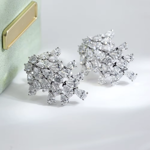 Pendientes de Diamantes de Oro Blanco de Lujo para Mujer, Corte Pera, Color D, Certificados por GIA, Joyería de Boda - Product Image 3