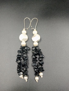 Amaira Jewels Butterfly Drop <b>Earrings</b> Gold Plated <b>Red</b> Beads Black Chips Freshwater Pearl Minimalist Women's Dangle Party - Product Image 2