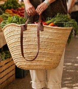 Bolso de Hojas de Palma Marroquí Tejido a Mano, Asas de Cuero, Cesta de Mercado Francesa - Product Image 1