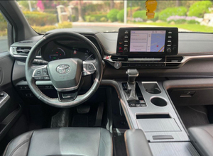 TOYOTA SIENNA XSE HÍBRIDA 2021 - Product Image 3