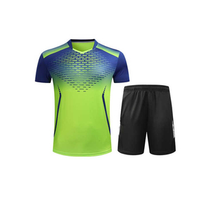 Ensemble de vêtements de sport pour hommes, tissu extensible flexible, maillot respirant, shorts uniformes pour l'entraînement en salle et les sports de terrain - Product Image 2
