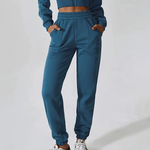 Ensemble de survêtement court personnalisé pour femme, en coton, pour le sport et le fitness, fabrication en gros - Product Image 4
