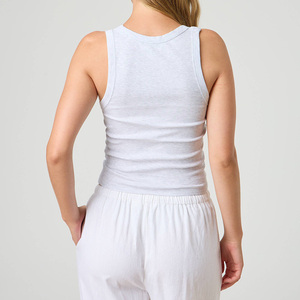 Camiseta sin mangas de punto acanalado transpirable, ecológica y de secado rápido para mujer, cuello redondo, longitud regular, de spandex/algodón, ideal para verano. - Product Image 4