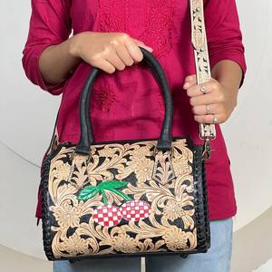 Bolso de Viaje Tipo Duffel para Mujer, Diseño Floral en Cuero Genuino a Cuadros, Hecho a Mano, Estilo Vintage, Mediano, Tipo Speedy - Product Image 2