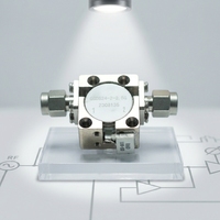 Aislador RF de 200W con Excelente Rendimiento RF, 1.7-3.8GHz, Tipo N, Coaxial, Alta Aislación 18-25dB, Bajo VSWR para Redes 5G