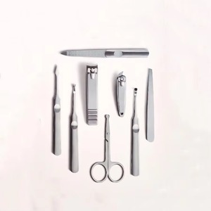 Kit de Manicura y Pedicura Profesional de Calidad de Salón con Empujadores de Cutículas Metálicos y Cortaúñas 4 en 1 de Alta Calidad - Product Image 6