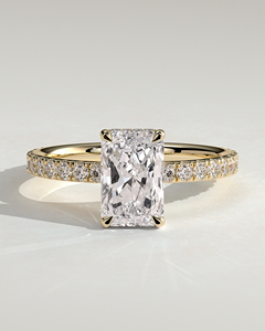 แหวนเพชรเม็ดเดี่ยวทรงเรเดียนท์คัท 4.5 กะรัต ทองคำแท้ 14K แบบ 4 กรงเล็บ ประดับเพชรแล็บโกรว์ พร้อมวงแหวนเพชร E-VVS2 ประดับแบบพาเว่ ฮีโลแบบซ่อน - Product Image 1