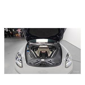 Porsche Panamera 4.0 GTS 2023 avec volant à gauche, sièges en cuir, caméra arrière, 76 722 km - Product Image 6