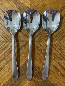 Wholesale Embossed Flatware Dessert Spoon <b>Mirror</b> Polish High Quality Dinner Spoon Uses For Kitchenware Tableware - Product Image 4