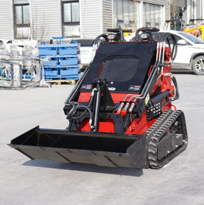 Minicargadora robusta con dirección deslizante y capacidad de carga nominal para sitios de construcción que requieren fuerza y precisión - Product Image 1