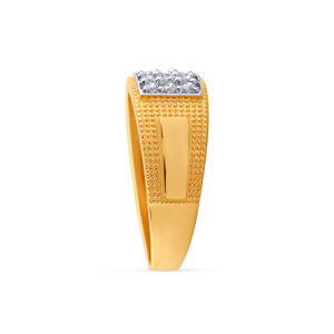 Anillo de Sello Clásico para Hombre con Diamantes Redondos en Oro Amarillo Sólido con Engaste Minimalista y Acabado de Diseño - Product Image 4