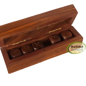 Boîte à dés en bois artisanale INAM, étui rectangulaire fait main en bois poli, objet d'art de collection, décoration de table - Product Image 1