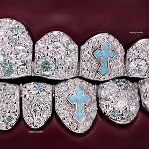 Grillz Personalizados con Incrustaciones de Plata de Ley 925, Moissanita VVS de Corte Brillante, Baño de Oro Rosa, Diseño de Cruz Azul, Joyería Hip Hop para Dientes - Product Image 3