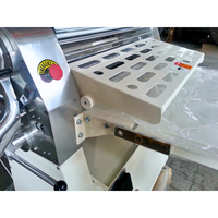 Nouvelle machine à rouler et à étaler la pâte en acier inoxydable avec courroie réversible pour la farine de blé, le pain et la pâtisserie