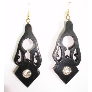 Vente en gros de boucles d'oreilles pendantes en bois faites à la main AYAANS CREATIONS AC pour femmes, style tendance chrétien pour mariage, fabrication d'échantillons OEM - Product Image 3