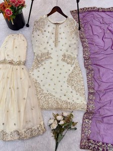 Nouvel ensemble Salwar Kameez Dupatta de créateur, sur mesure, en tissu de soie, avec broderie lourde et travail de sequins, manches longues, édition spéciale festive - Product Image 4