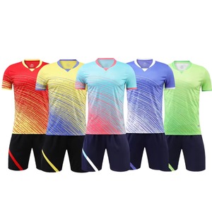 Maillot de football personnalisé pour adulte, ensemble complet respirant, uniforme de football, short, tissu en maille 100% polyester, séchage rapide - Product Image 5