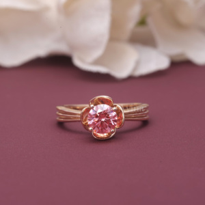 Bague Fleur en Diamant Cultivé en Laboratoire Certifié IGI en Argent Sterling 925 Massif |   Bague de fiançailles solitaire à taille brillante ronde - Product Image 1