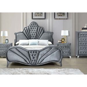 Letto Queen Dante in Velluto Grigio, Elegante Letto Imbottito con Confortevole Rivestimento in Velluto - Product Image 1