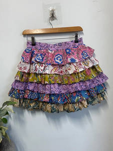 Mini-jupe bohème multi-étagée à volants colorés et fleuris, en coton de haute qualité, jupe tendance pour la plage et les soirées sur yacht - Product Image 4