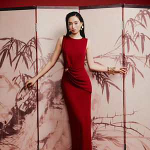 Elegante Vestido Rojo Sexy, Vestido de Cóctel Maxi Ajustado Color Borgoña, Marca Local de Vietnam - Product Image 1