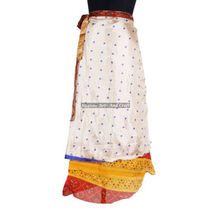 Jupes longues en soie Sari indienne vintage de créateur, 2 couches, style hippie magique, pour soirée, à porter en tour de taille - Product Image 2