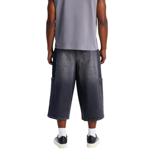 Shorts en jean cargo gris anthracite pour homme, coupe ample, jambe large, en coton, multi-poches, longueur genou, style décontracté streetwear, été - Product Image 2