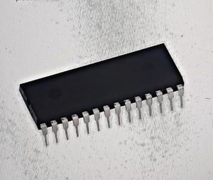 Compteur ascendant/descendant ICM7217BIPI+ de Mecca Traders Co Ltd, série ICM7217, 5 MHz max, comptage jusqu'à 5959, alimentation 4,5 V à 5,5 V, DIP-28 - Product Image 1