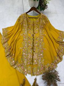 Conjunto de Salwar Kameez Amarillo de Georgette Sintética Bordado, Estilo Moderno, Corte Regular, Traje Indio-Pakistaní para Fiesta o Boda - Product Image 3