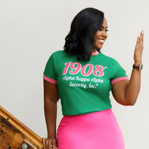 Camiseta de chenilla 1908 con ribete rosa, verde con letras bordadas en rosa, ropa de hermandad, camiseta universitaria de algodón para mujer, estilo griego. - Product Image 4