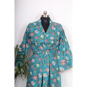 Vestido Midi Ajustado de Algodón Tejido Moderno para Mujer Happy Queens, Ecológico, Lavable, Transpirable, con Cuello en V y Manga Larga, Ideal para Fiestas en la Playa - Product Image 4