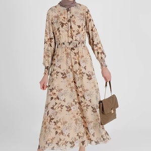 Nouveau modèle d'abaya fabriquée au Pakistan à prix de gros, abaya kaftan musulmane de qualité pour femme à prix bas - Product Image 3