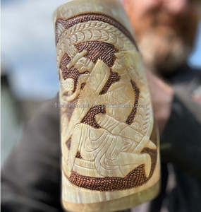 แก้วน้ำเขาสัตว์แบบออร์แกนิกสไตล์ไวกิ้ง งานฝีมือขัดเงา ลายสัตว์ แนวทะเล ของที่ระลึกจากยุโรป ทำจากวัสดุธรรมชาติ - Product Image 2