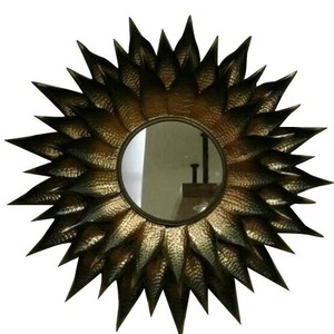 Cadres de miroirs en métal antique, très résistants à l'humidité, idéaux pour les salles de bain, les toilettes et les environnements humides. - Product Image 5