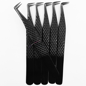 Pinzas para Extensión de Pestañas RMI, Color Negro Plasma, Punta Suave y Duradera con Agarre de Diamante, Acero Inoxidable Japonés, Producto Popular en Tendencia - Product Image 4