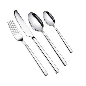 Ensemble de couverts occidentaux haut de gamme 4 pièces en acier inoxydable, finition miroir, durable, réutilisable, minimaliste, couteau à steak et fourchette à taille fine - Product Image 5