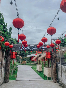 Lanterne en soie asiatique très vendue, idéale pour les fêtes / Lanterne traditionnelle vietnamienne en soie - Product Image 2