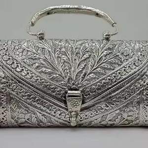 Pochette de soirée vintage florale en métal God Grace Craft, sac de luxe rigide pour fête, sac à main de créateur pour mariage avec chaîne d'épaule - Product Image 3