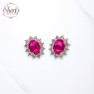 Boucles d'oreilles clous classiques en or blanc massif 18 carats avec halo de diamants et rubis ovales de 1,80 ct pour femme, par Sheri Jewels, idéales pour un anniversaire - Product Image 1