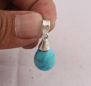 Pendentif goutte turquoise fait main en argent sterling 925, serti clos, style bohème vintage, pierre flashy en forme de larme, collier de 18 pouces - Product Image 2