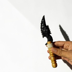 Handmade <b>Raw</b> Stone Arrowhead Dagger with Wooden Handle Carved <b>Crystal</b> Knife Collectible Art Piece Love Theme Wedding Decoration - Product Image 3