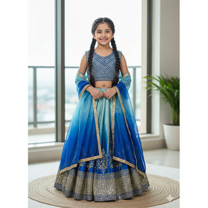 Magnifique collection de vêtements indiens pour enfants en soie Chinnon lourde et douce avec bordure en filet et dentelle, Dupatta Lehenga Choli - Product Image 1