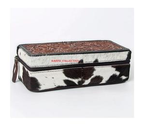 Bolso de mano rectangular para mujer con diseño floral en cuero repujado y cierre de cremallera superior - Product Image 4