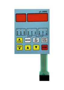 Panneau de commande industriel à membrane Memtron UC 2000S avec affichage numérique, touches programmables, câble plat flexible et interface machine 1024x768 - Product Image 3