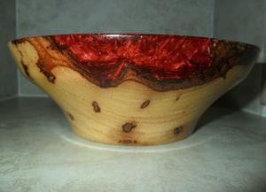 Tazón de Madera de Acacia y Resina Epoxi Hecho a Mano por Diseñadores - Ecológico, Apto para Lavavajillas, Ideal como Centro de Mesa o para Servir en la Cocina - Product Image 4