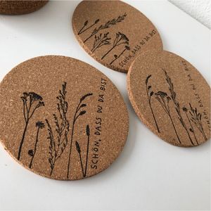 Sous-verres rustiques en bois abeille de la ferme - Dessous de plat et sous-verres hexagonaux uniques en bois - Sous-verres décoratifs gravés au laser avec motif insecte - Product Image 6