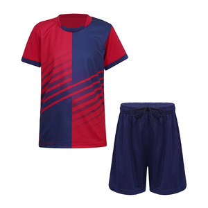 Ensembles d'uniformes de football d'été personnalisés à transfert thermique pour équipes et clubs – Maillots unis avec impression pour matchs – Maillot de football - Product Image 4
