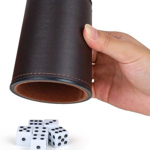 Gobelet à dés carré en cuir PU fait main de luxe avec motif sculpté pour une utilisation quotidienne – Élégant et fonctionnel, un essentiel pour les fêtes - Product Image 2
