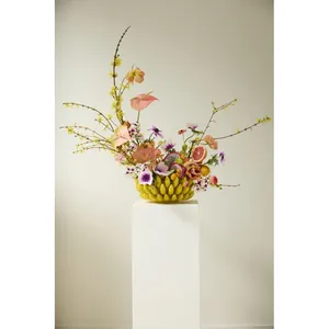 Vase à fleurs en métal fait main tendance mondiale, décoration d'intérieur moderne et minimaliste, vase à fleurs en céramique fait main avec forme irrégulière - Product Image 2