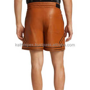 Short de boxe sportif en cuir teint uni pour hommes OEM personnalisé marron respirant avec fermeture à cordon et poches pour l'entraînement - Product Image 5